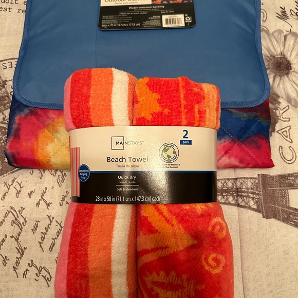 Outdoor Blanket and Beach Towels - Picture 1 of 6
